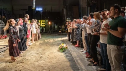 Activated audience after the premiere of "Edmond" in the Bitola Theater